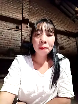 emaame68 online show from December 2025 01:27:02 PM