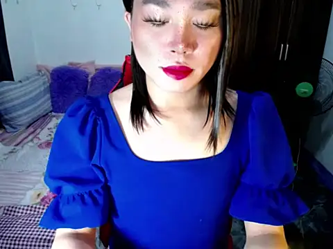 Urassiansweetcummer online show from September 2025 01:39:02 AM