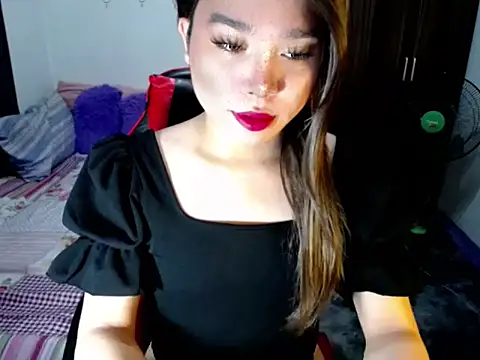 Urassiansweetcummer online show from October 2025 01:47:01 AM