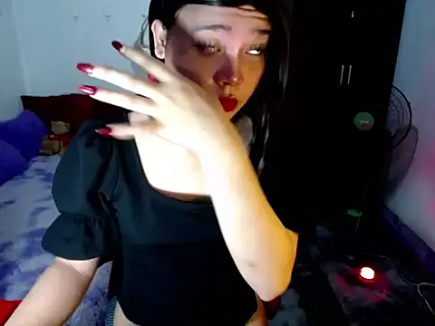 Snapshot of Urassiansweetcummer chatting on June 2026 03:15:01 AM Urassiansweetcummer online show from June 2026 03:15:01 AM