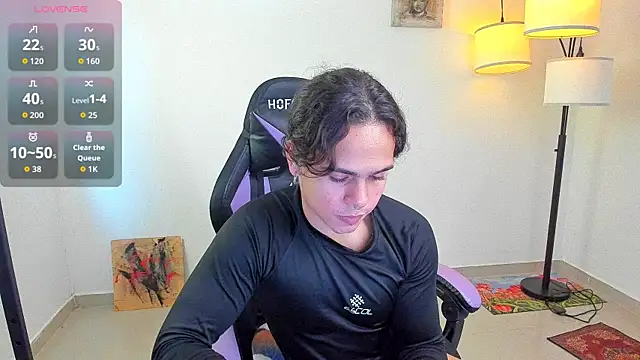 Snapshot of Maximiliano_scoott__ chatting on October 2025 06:19:01 PM Maximiliano scoott online show from October 2025 06:19:01 PM