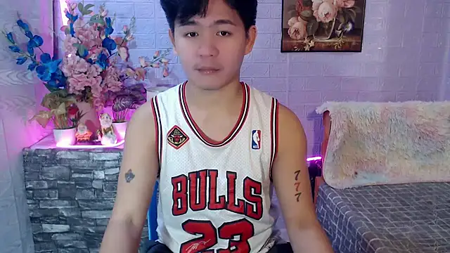 Snapshot of Albertx_Destroyer69 chatting on June 2026 03:15:02 AM Albertx Destroyer69 online show from June 2026 03:15:02 AM