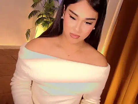 Snapshot of magnificent_kitana chatting on June 2026 06:07:01 PM magnificent kitana online show from June 2026 06:07:01 PM