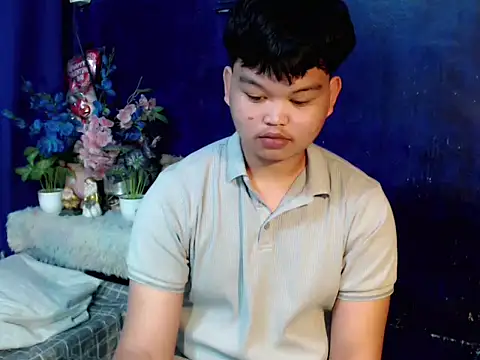 Reynelcock online show from February 2026 04:46:01 PM