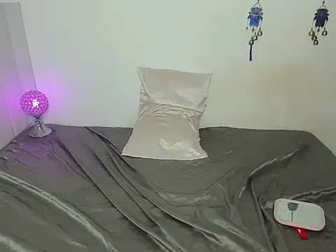 Snapshot of Aliyah_Bucks chatting on January 2026 08:18:02 PM Aliyah Bucks online show from January 2026 08:18:02 PM