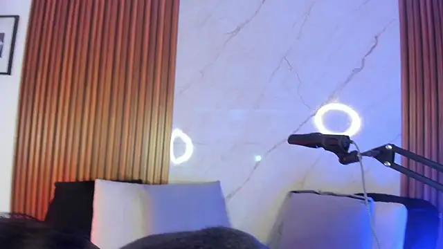 luixdust  online show from October 2025 09:37:01 PM