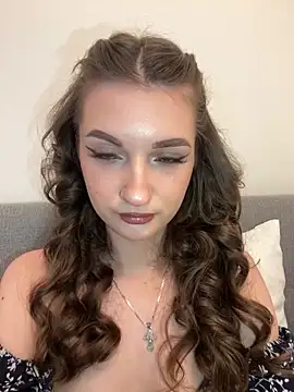 AdelinaEmber online show from December 2025 10:41:02 AM