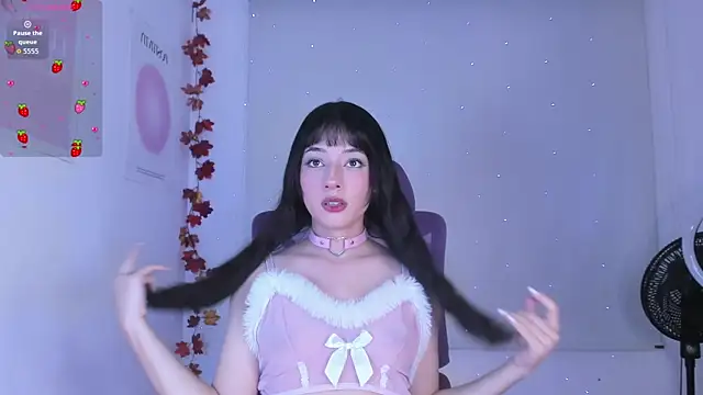 Snapshot of Cleogh_ chatting on November 2025 02:17:02 AM Cleogh online show from November 2025 02:17:02 AM