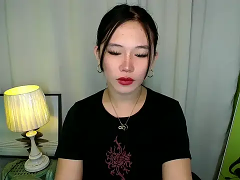 Ricaliciuos online show from May 2026 10:29:01 PM
