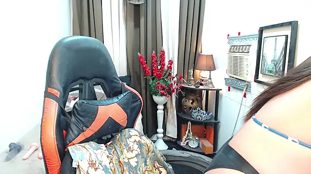 Snapshot of lil_fantacy chatting on November 2025 03:41:01 AM lil fantacy online show from November 2025 03:41:01 AM