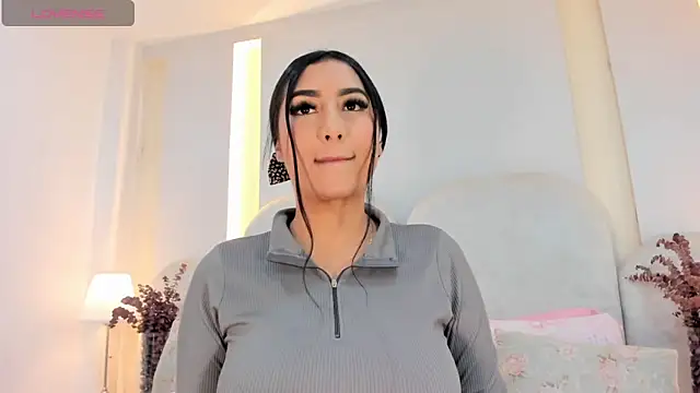 SalomeeBell online show from October 2025 07:49:01 PM