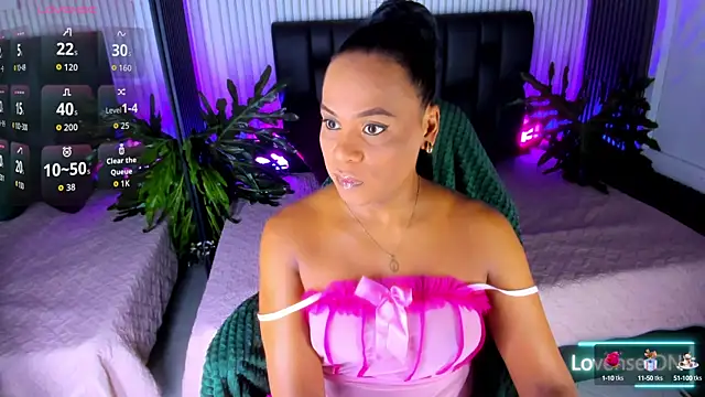 AriebonyBrooke online show from October 2025 11:43:01 AM