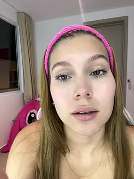 Nikii   online show from March 2026 12:54:01 AM