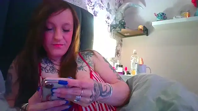LucyRoseMae online show from May 2026 07:06:01 AM