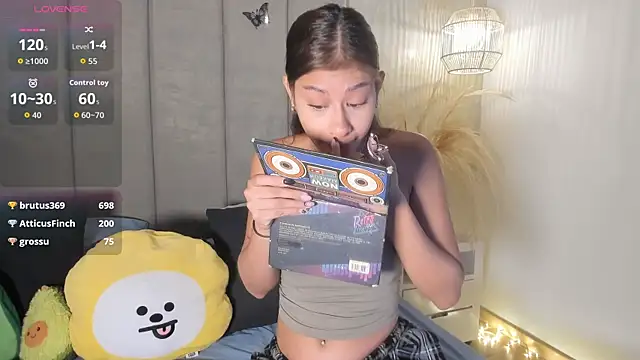 leaahcashh online show from September 2025 08:31:01 PM