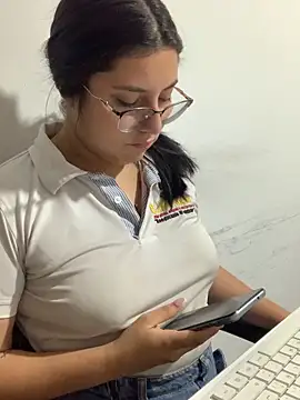 Snapshot of Velma_star chatting on September 2025 10:59:01 AM Velma star online show from September 2025 10:59:01 AM