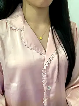 JennyQueen18 online show from October 2025 03:57:02 PM