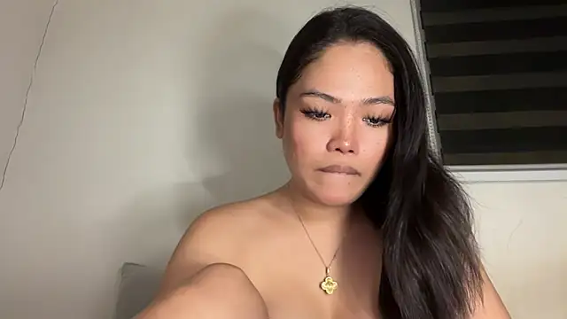 evabuntog online show from October 2025 06:05:02 PM