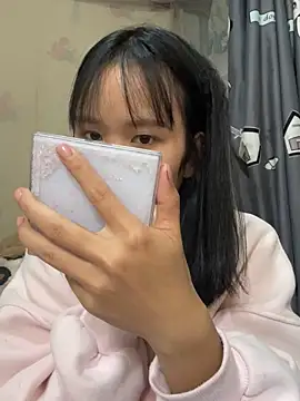 Snapshot of Daisy018 chatting on September 2025 03:17:02 AM Daisy018 online show from September 2025 03:17:02 AM