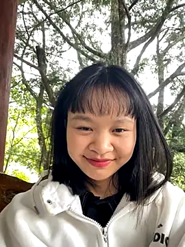 Snapshot of Daisy018 chatting on September 2025 03:54:01 AM Daisy018 online show from September 2025 03:54:01 AM