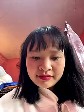 Snapshot of Daisy018 chatting on October 2025 09:04:02 AM Daisy018 online show from October 2025 09:04:02 AM