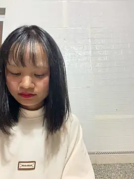 Snapshot of Daisy018 chatting on October 2025 06:10:01 AM Daisy018 online show from October 2025 06:10:01 AM