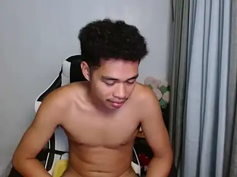 Snapshot of curlyasian_njxx chatting on May 2026 03:30:01 PM curlyasian njxx online show from May 2026 03:30:01 PM