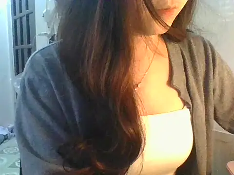 Linzly online show from November 2025 02:21:01 AM