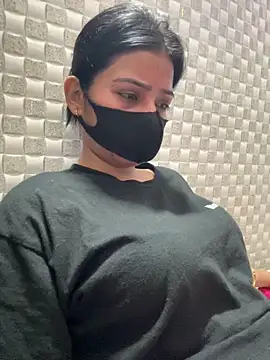Snapshot of Hot_Jaanvi_ chatting on June 2026 04:33:02 AM Hot Jaanvi online show from June 2026 04:33:02 AM