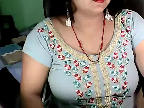 Snapshot of NISHA_JAAN01 chatting on September 2025 05:14:02 PM NISHA JAAN01 online show from September 2025 05:14:02 PM