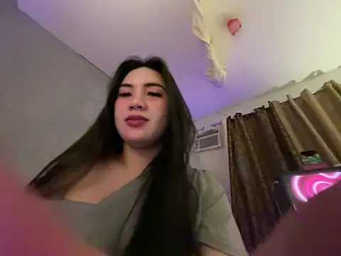 Snapshot of wild_flowerx chatting on April 2026 11:57:01 PM wild flowerx online show from April 2026 11:57:01 PM