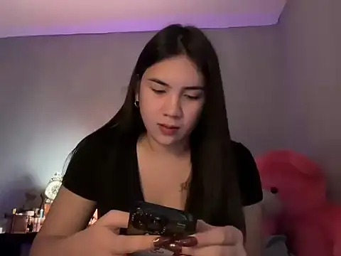 Snapshot of wild_flowerx chatting on May 2026 04:14:02 PM wild flowerx online show from May 2026 04:14:02 PM