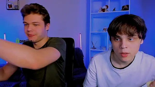 lucas long  online show from November 2025 08:00:01 PM