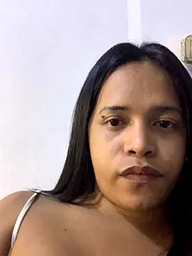 Lorainnelustts online show from September 2025 08:58:02 PM