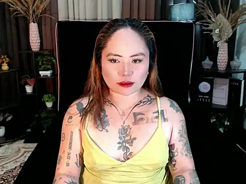Snapshot of EstellaStarXxx chatting on April 2026 06:39:01 PM EstellaStarXxx online show from April 2026 06:39:01 PM