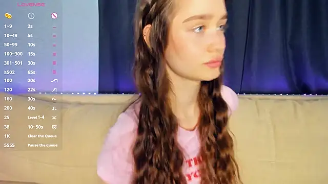 lovelyalivia online show from April 2026 08:03:01 AM