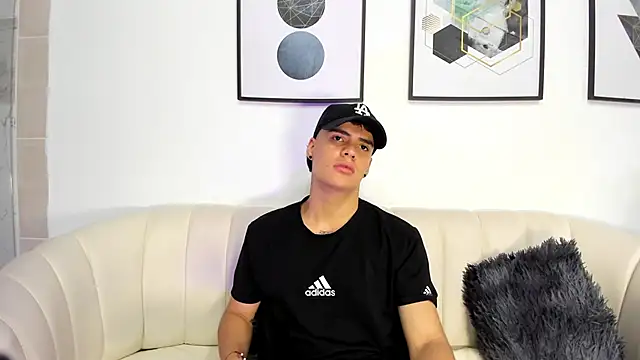 BenitoSaenz online show from April 2026 12:37:01 PM