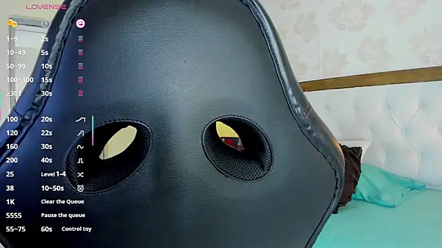 IRISCLARK1 online show from September 2025 07:17:02 PM