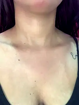 Luna 20x online show from December 2025 06:59:01 PM