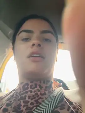 Kaily Sweet16 online show from April 2026 06:10:01 PM