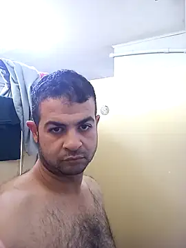 hassan8111 online show from April 2026 10:07:02 AM