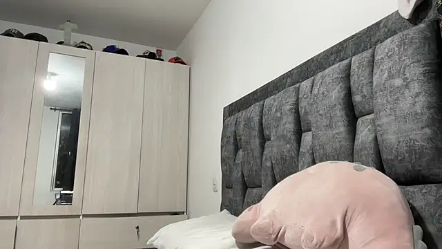 Sophia copper online show from November 2025 03:39:02 AM