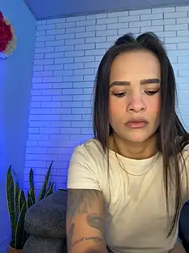 Im Fernanda online show from October 2025 11:40:02 AM