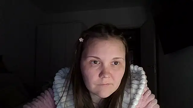 Qaynii online show from November 2025 02:18:01 PM