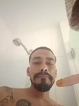 Cnutt310 online show from November 2025 05:28:02 AM