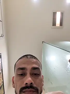 Cnutt310 online show from December 2025 01:07:01 PM