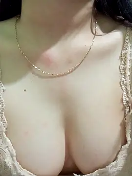 Snapshot of Mina-2468 chatting on October 2025 03:14:02 PM Mina-2468 online show from October 2025 03:14:02 PM