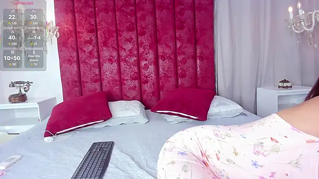 Snapshot of Melody_smiith_ chatting on September 2025 03:46:02 PM Melody smiith online show from September 2025 03:46:02 PM