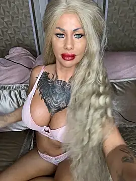 Snapshot of dutchbarbie chatting on September 2025 08:12:02 PM dutchbarbie online show from September 2025 08:12:02 PM