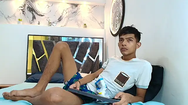 PRETTY SEX1 online show from September 2025 03:17:02 PM